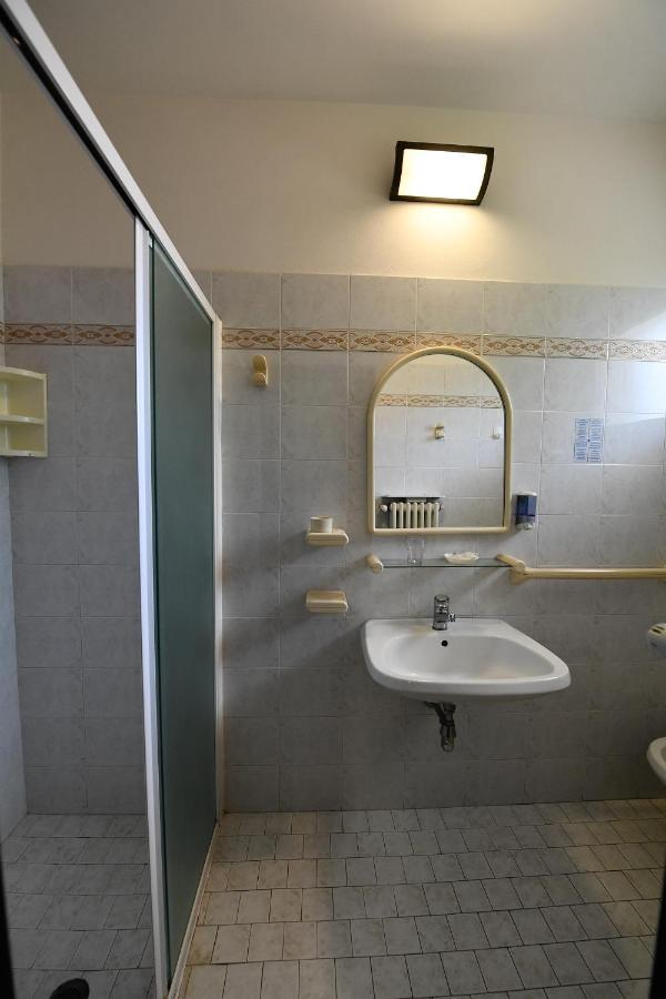 Hotel Criniera D'oro Rimini Exteriör bild